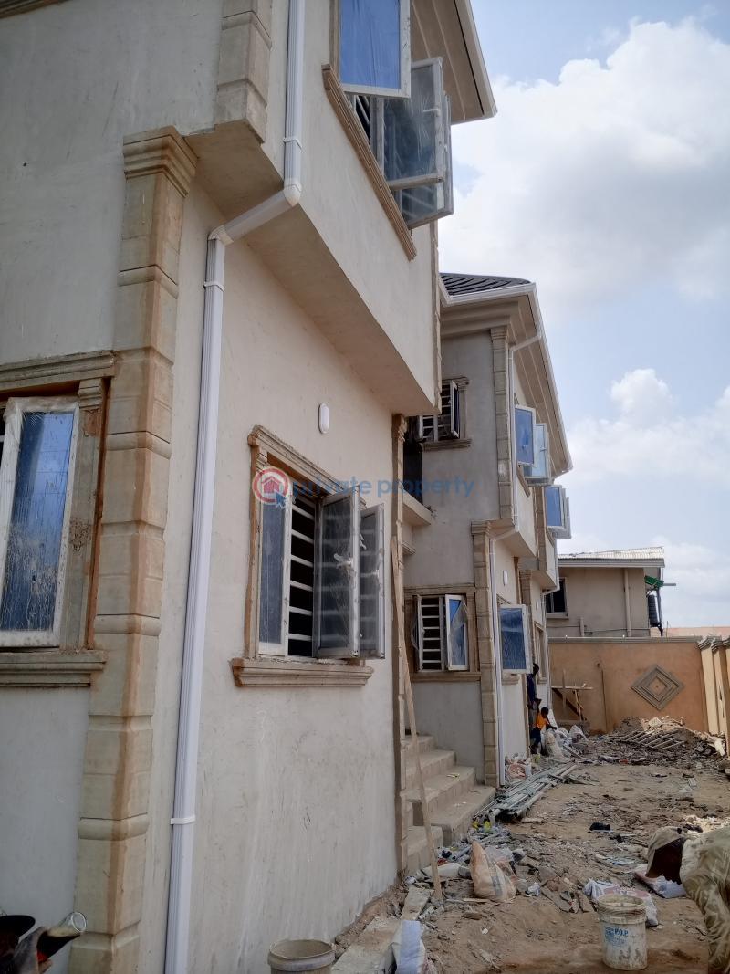 2 bedroom Flat & Apartment For Rent Ifako-Gbagada Lagos - 1