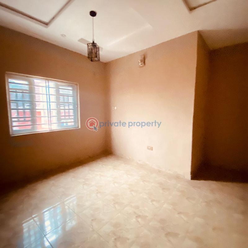 2 bedroom Flat & Apartment For Rent Ilupeju Lagos - 2