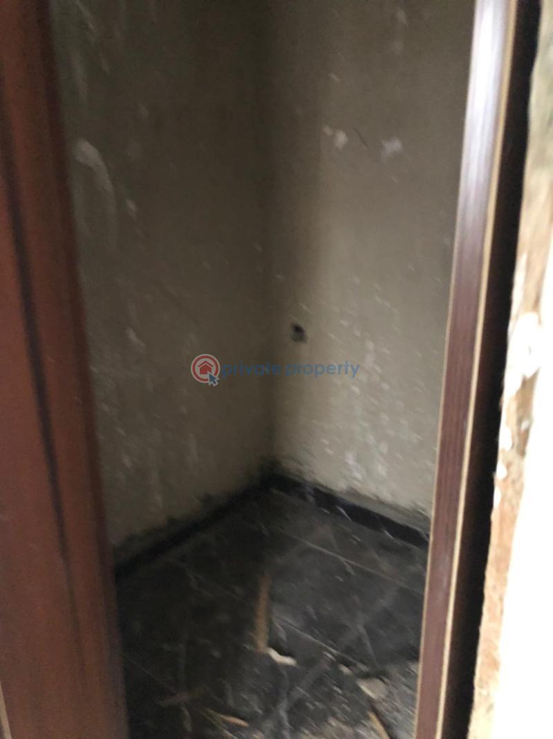 2 bedroom House For Rent Alagomeji Yaba Lagos - 2
