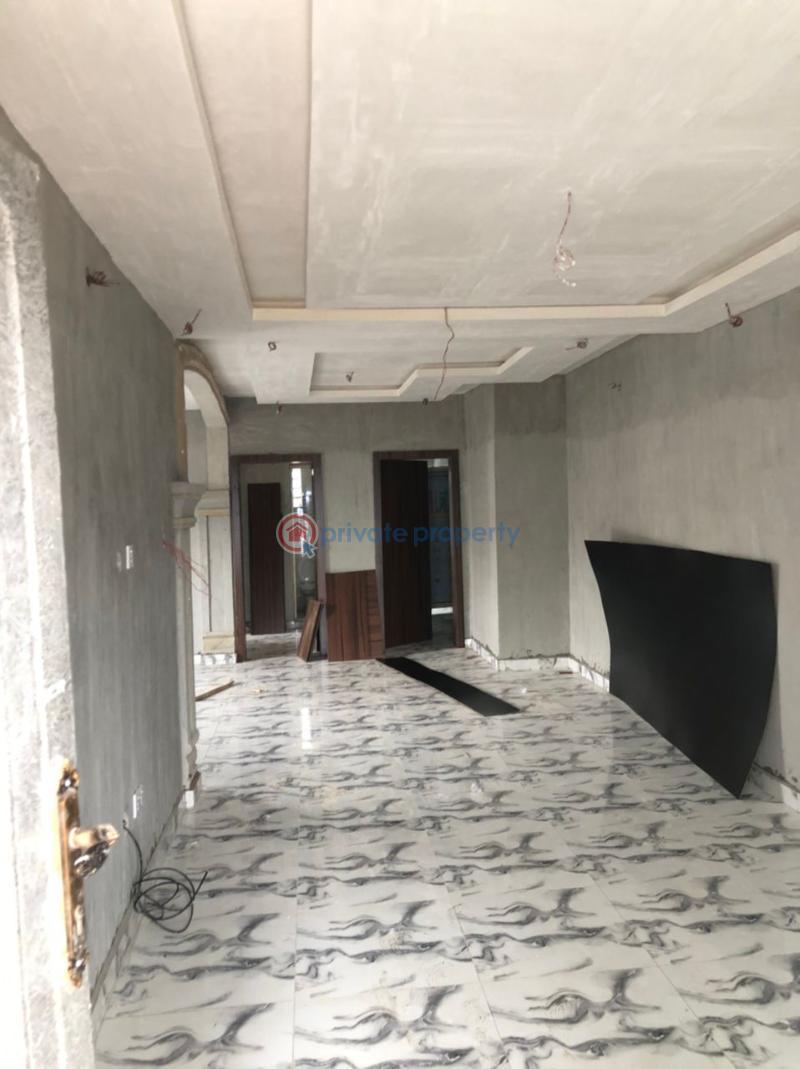 2 bedroom House For Rent Alagomeji Yaba Lagos - 10