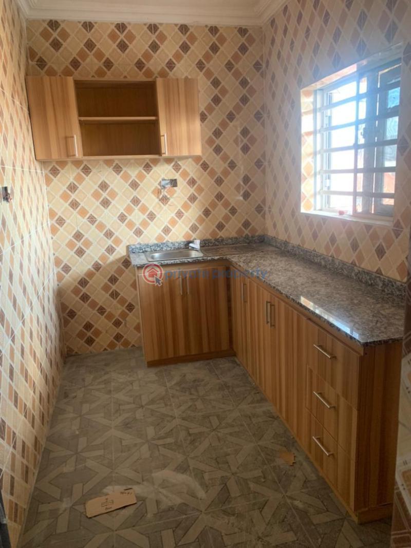 2 bedroom House For Rent Iwaya Yaba Lagos - 4
