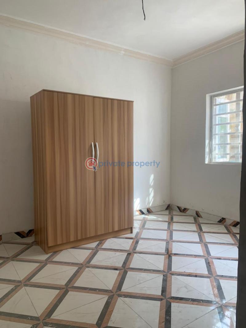 2 bedroom House For Rent Iwaya Yaba Lagos - 2