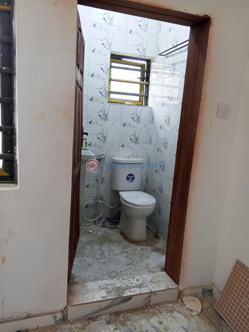 2 bedroom Block Of Flats For Rent Orunkole Phase 3 Mowe Ogun area  - 6