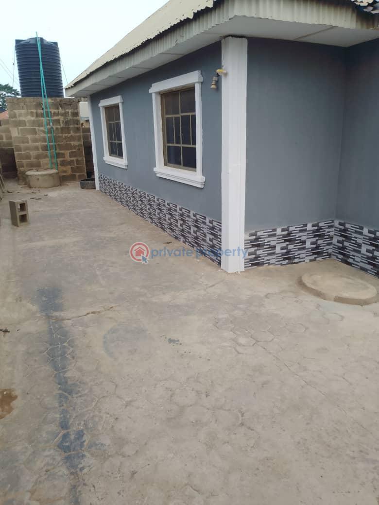 2 bedroom House For Rent Wisdom Estate Olohunda Off Ojuirin Akobo Akobo Ibadan Oyo - 0