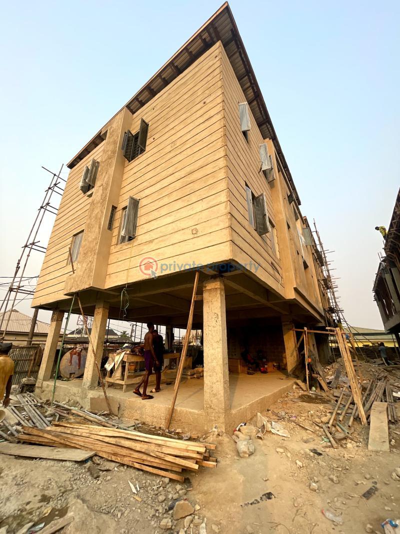 3 bedroom Flat & Apartment For Sale Yaba Lagos - 11