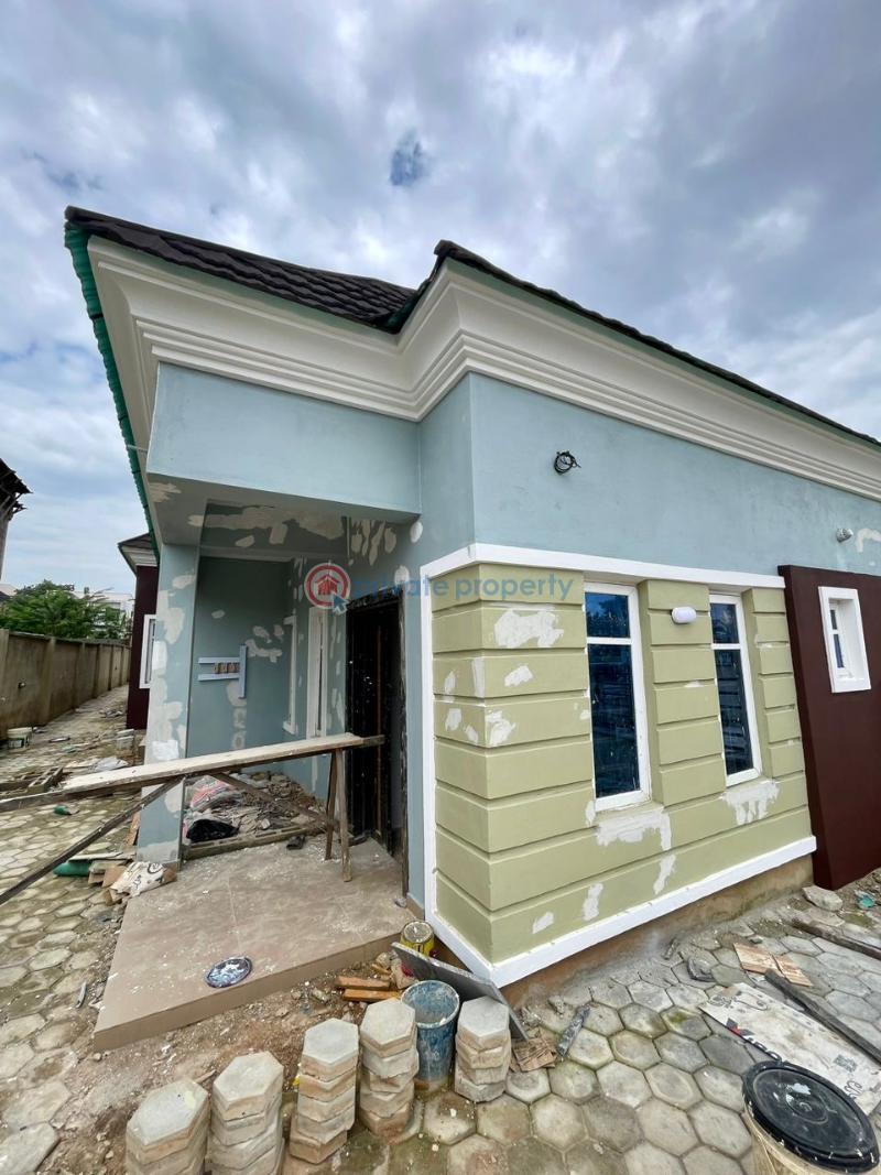 3 bedroom Detached Bungalow For Rent Carlton Gate Estate Akobo Ibadan Oyo - 2