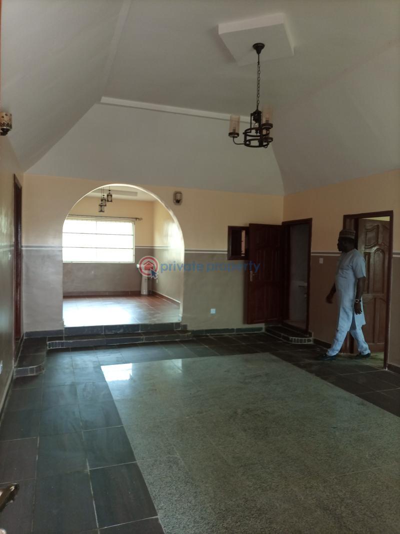 3 bedroom House For Rent Ologuneru Ibadan Oyo - 2