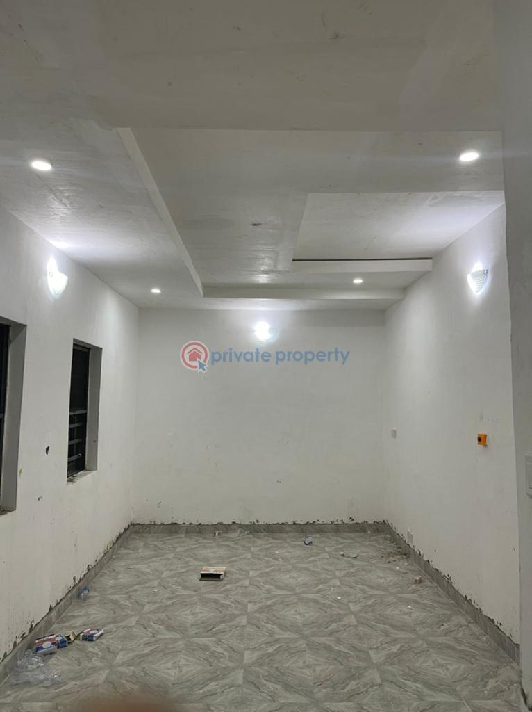 3 bedroom House For Rent Valleyview Estate, Olu Odo, Ikorodu Lagos - 2