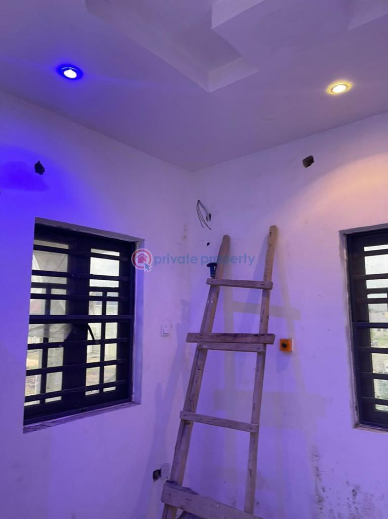 3 bedroom House For Rent Valleyview Estate, Olu Odo, Ikorodu Lagos - 8