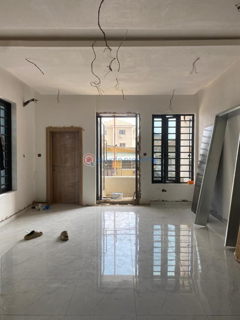 3 bedroom Flat & Apartment For Rent Alagomeji Yaba Lagos - 17