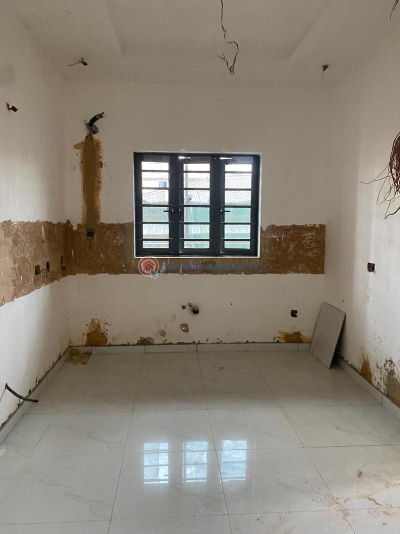 3 bedroom Flat & Apartment For Rent Alagomeji Yaba Lagos - 16