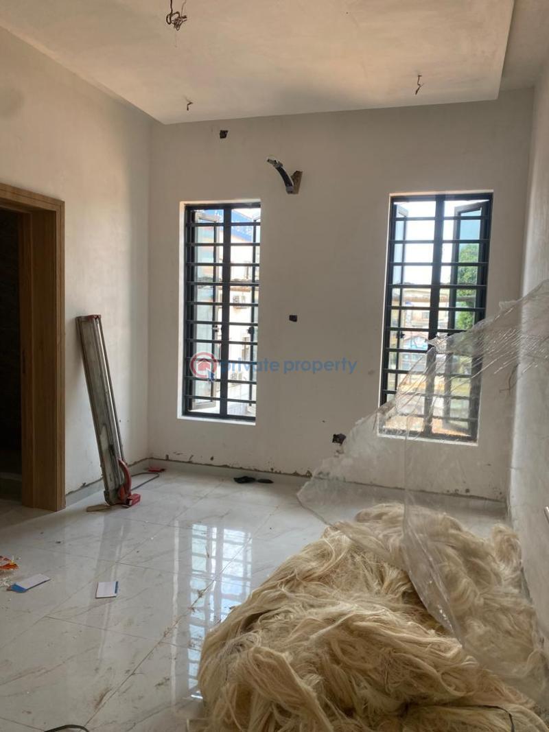 3 bedroom Flat & Apartment For Rent Alagomeji Yaba Lagos - 11