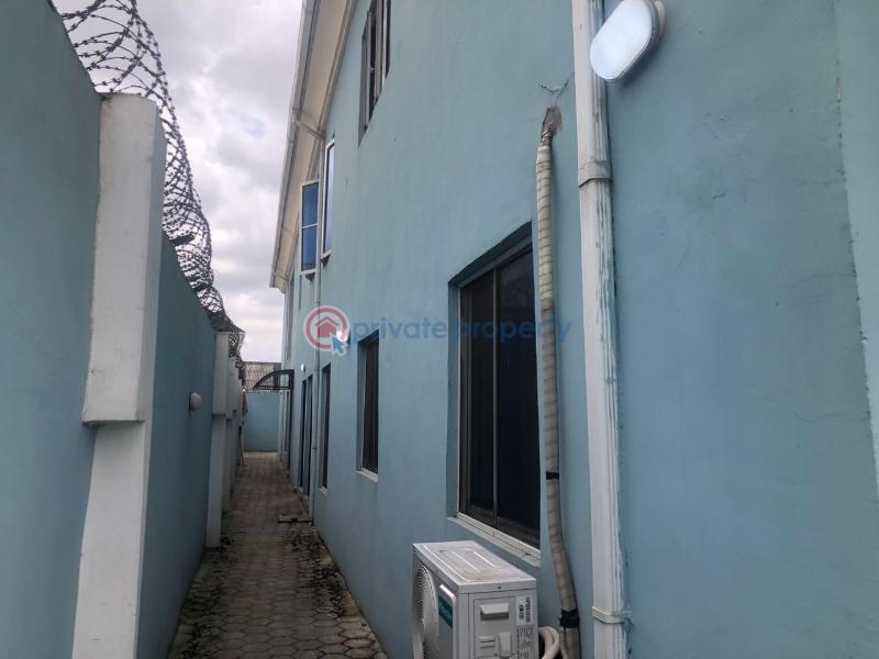 3 bedroom House For Rent Fadina Coker Ojokoro Abule Egba Lagos - 0