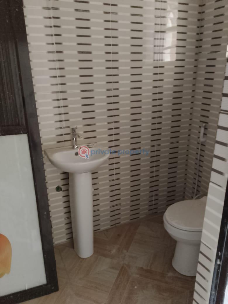 Newly built 3 bedroom flat - 2 3 bedroom Block Of Flats For Rent Surulere Lagos - 2