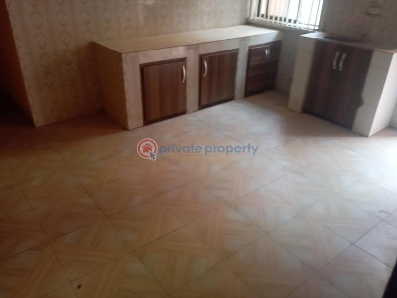 3 bedroom Flat & Apartment For Rent New Oko Oba Philip Estate Very Close To White House Hotel Abule Egba Lagos - 3