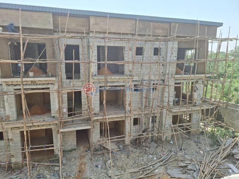 3 bedroom House For Sale Maple Court, Onigbongbo Mende Maryland Lagos - 5