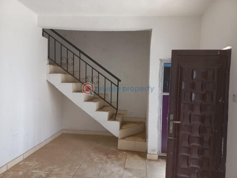 3 bedroom House For Rent Iyana Paja Behind Danco Filling Station (closer To Express) Agege Lagos - 1