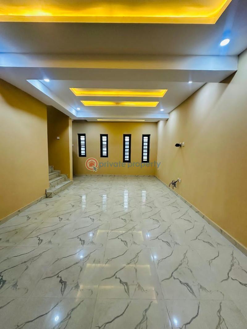 3 bedroom Terraced Duplex For Rent Ilupeju, Lagos Ilupeju Lagos - 1