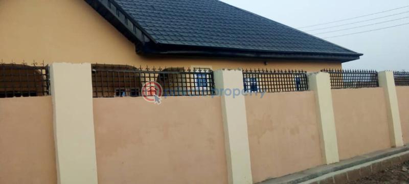 3 bedroom House For Rent Idi Oya Along Oleyo Road Off Akala Express Akala Express Ibadan Oyo - 0