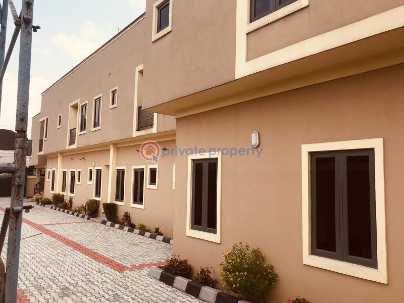 For sale 4 bedroom House Off Peter Odili Road Port Harcourt Port