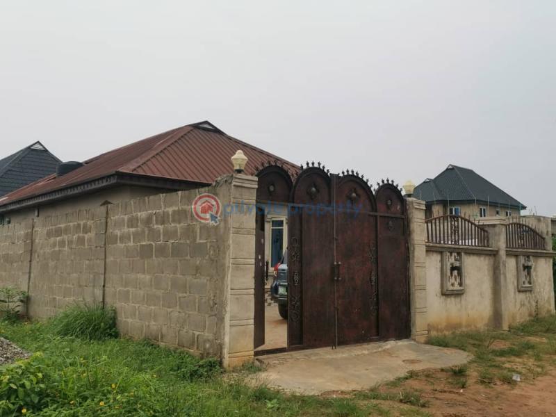 3 bedroom Detached Bungalow For Sale Ayobo Ipaja Lagos - 4