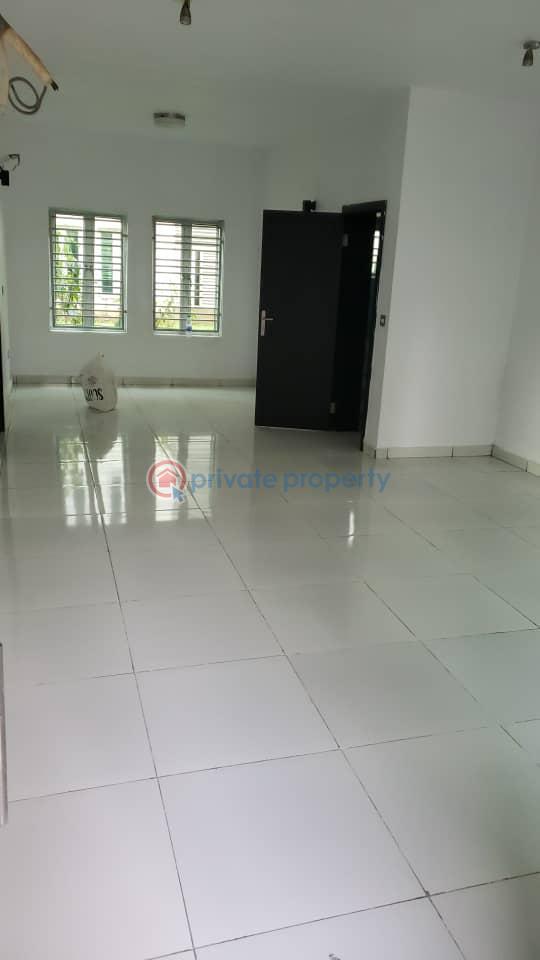 For rent 3 bedroom House City View Estate, Off Lagos Ibadan Expressway