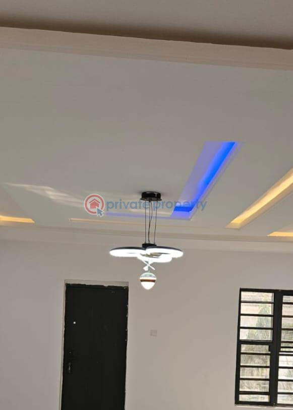 3 bedroom Detached Bungalow For Sale Alafara Jericho, Extension Ibadan Oyo - 4