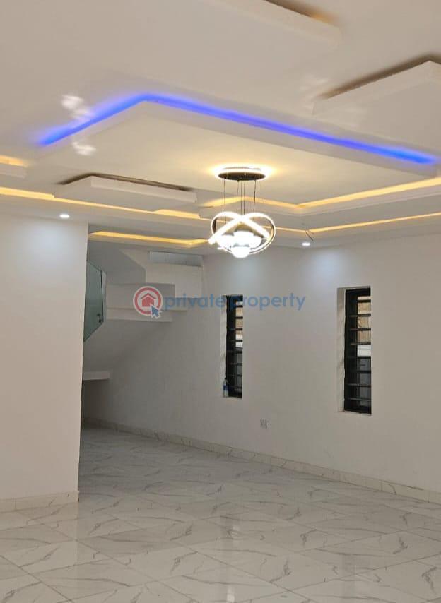 3 bedroom Detached Bungalow For Sale Alafara Jericho, Extension Ibadan Oyo - 7