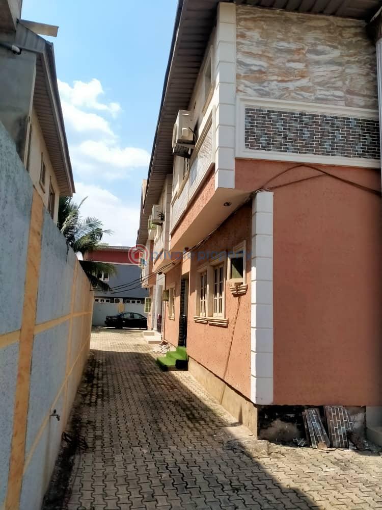 3 bedroom House For Rent Makogi Magboro Lagos Extension Ogun - 5