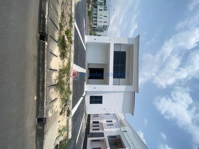 4 bedroom Detached Duplex For Sale Along Lekki Expressway Lagos - 0