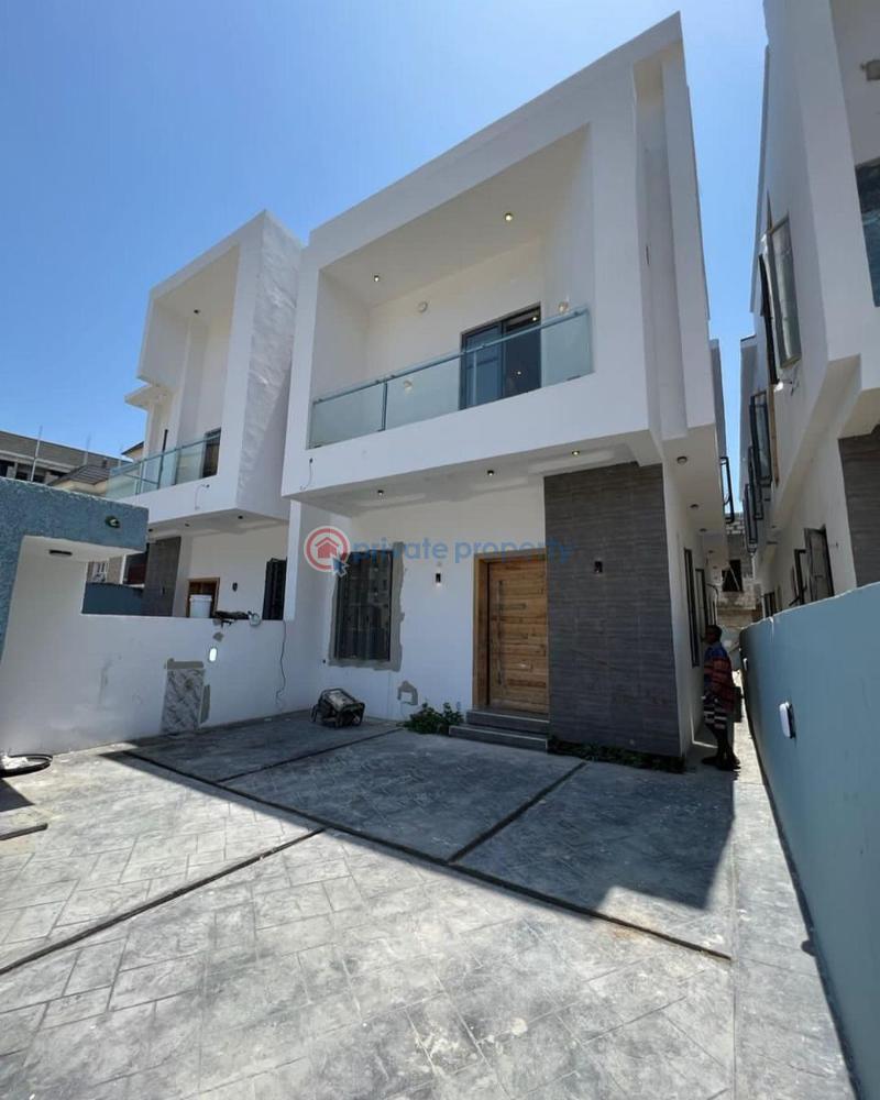4 bedroom House For Sale Ologolo Lekki Lagos - 1