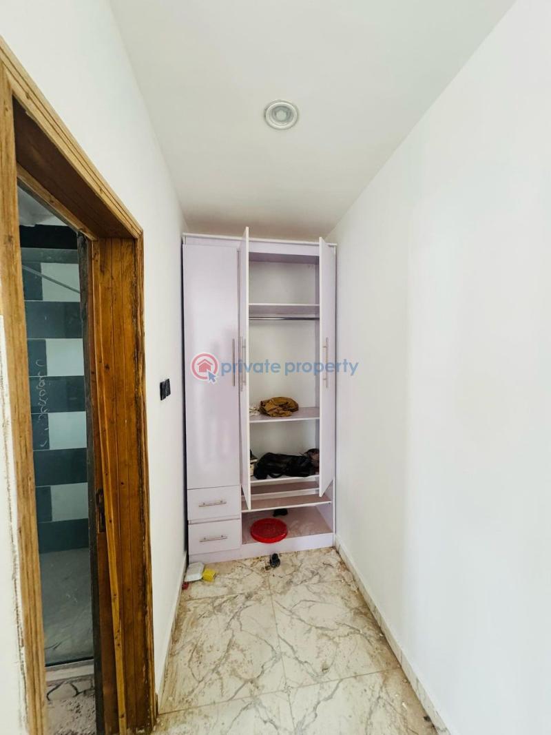 4 bedroom Detached Duplex For Sale Kolapo Ishola Gra, Akobo Ibadan Oyo - 8