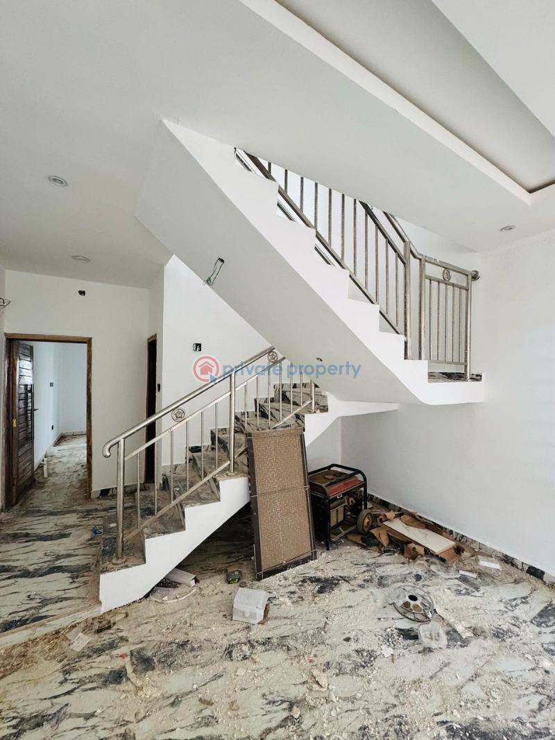 4 bedroom Detached Duplex For Sale Kolapo Ishola Gra, Akobo Ibadan Oyo - 15