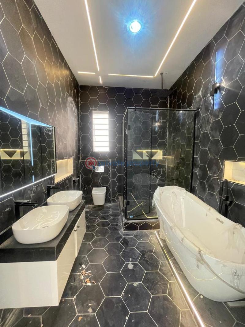 4 bedroom Semi detached Duplex For Sale Chevron Lekki Lekki Phase 2 Lagos - 7