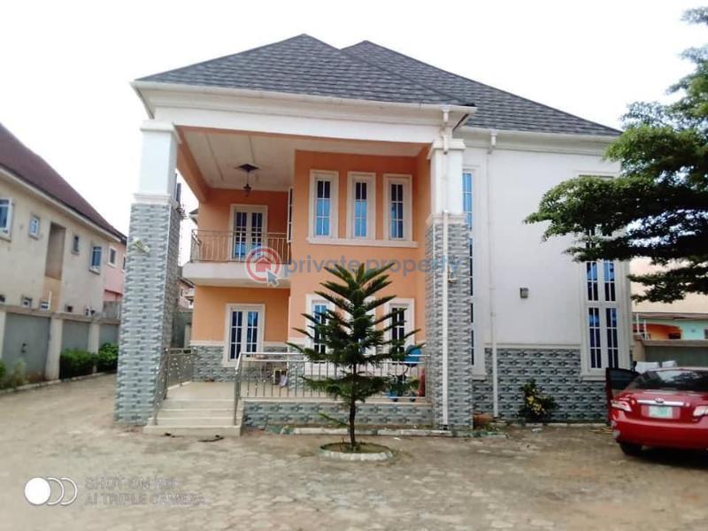 4 bedroom Flat & Apartment For Sale Back Of Midwifery , Asaba Delta State . Asaba Delta