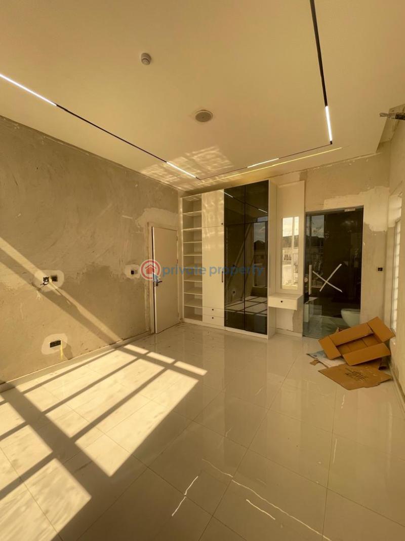 4 bedroom Semi detached Duplex For Sale Chevron Lekki Lekki Phase 2 Lagos - 11