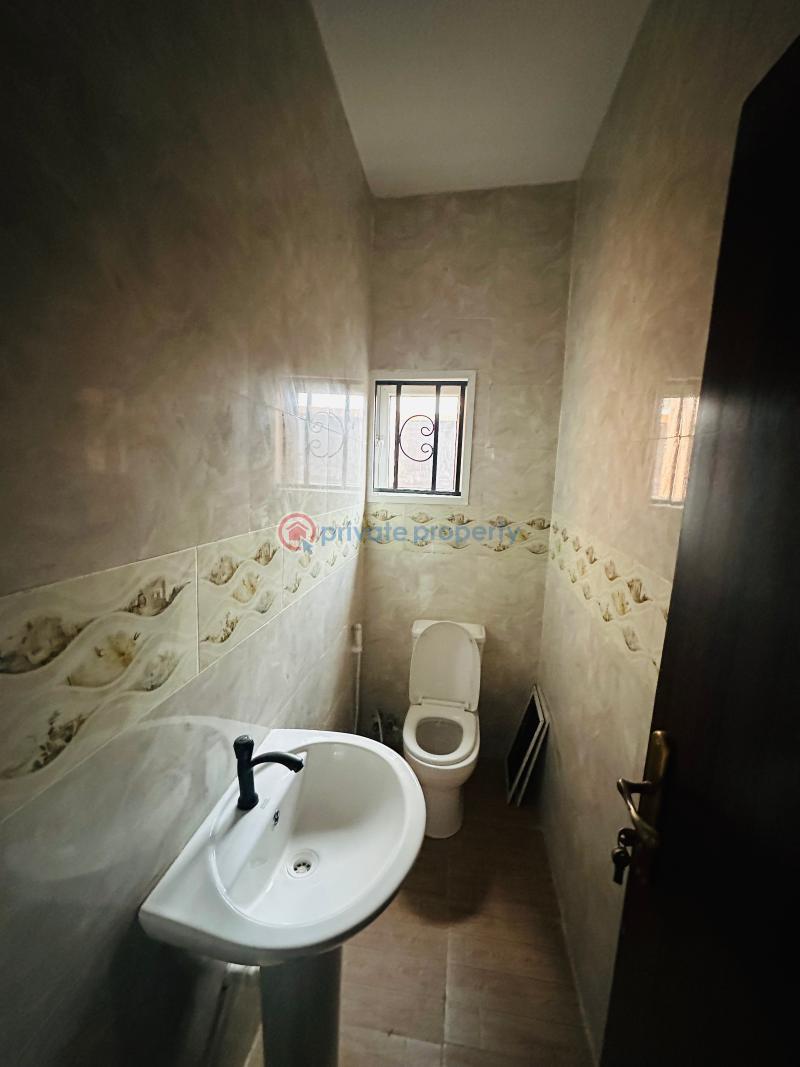 4 bedroom Terraced Duplex For Rent Kolapo Ishola Gra Akobo Ibadan Oyo - 5