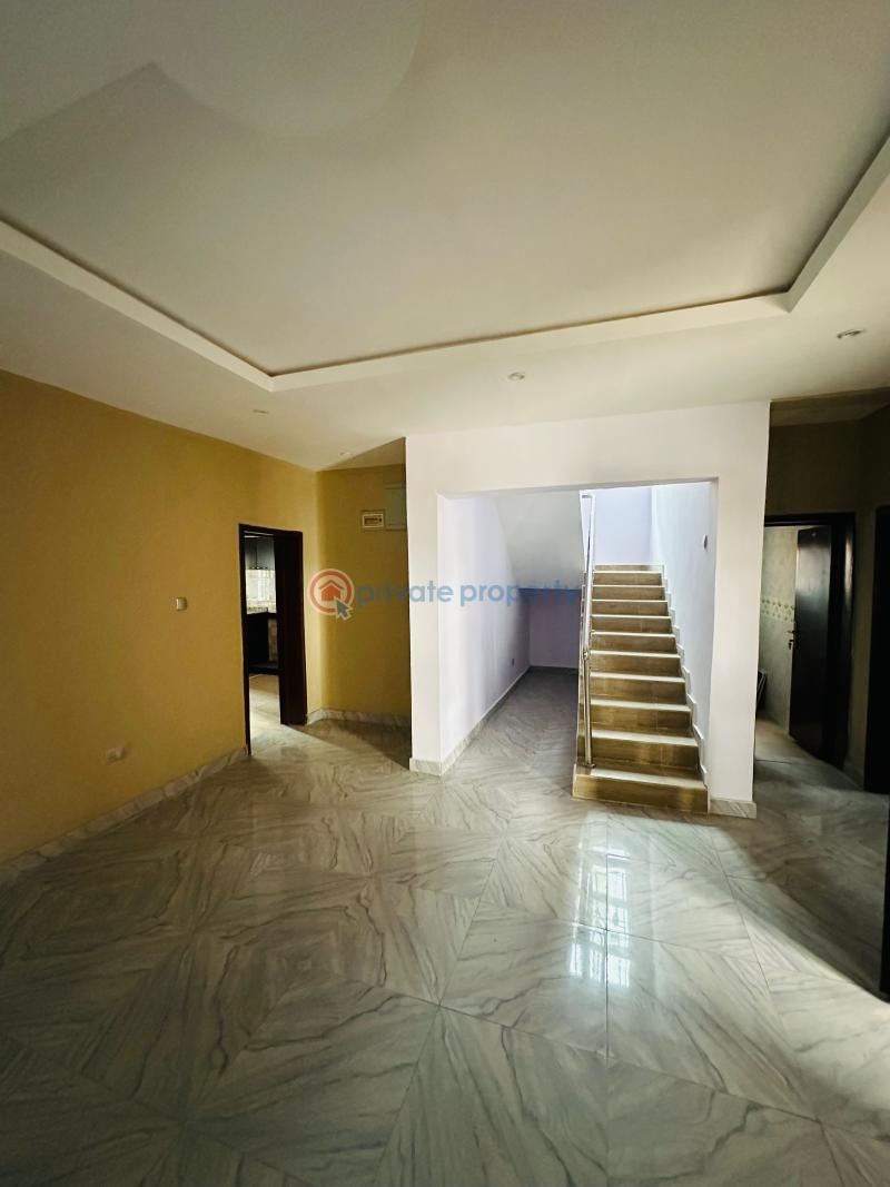 4 bedroom Terraced Duplex For Rent Kolapo Ishola Gra Akobo Ibadan Oyo - 2