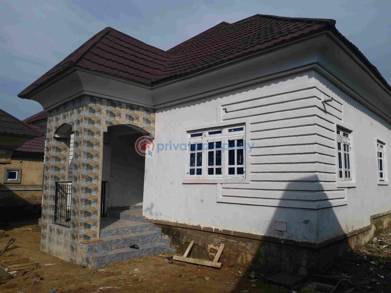4 bedroom Detached Bungalow For Sale Jenew Estate Kafe Abuja Phase 3  - 4