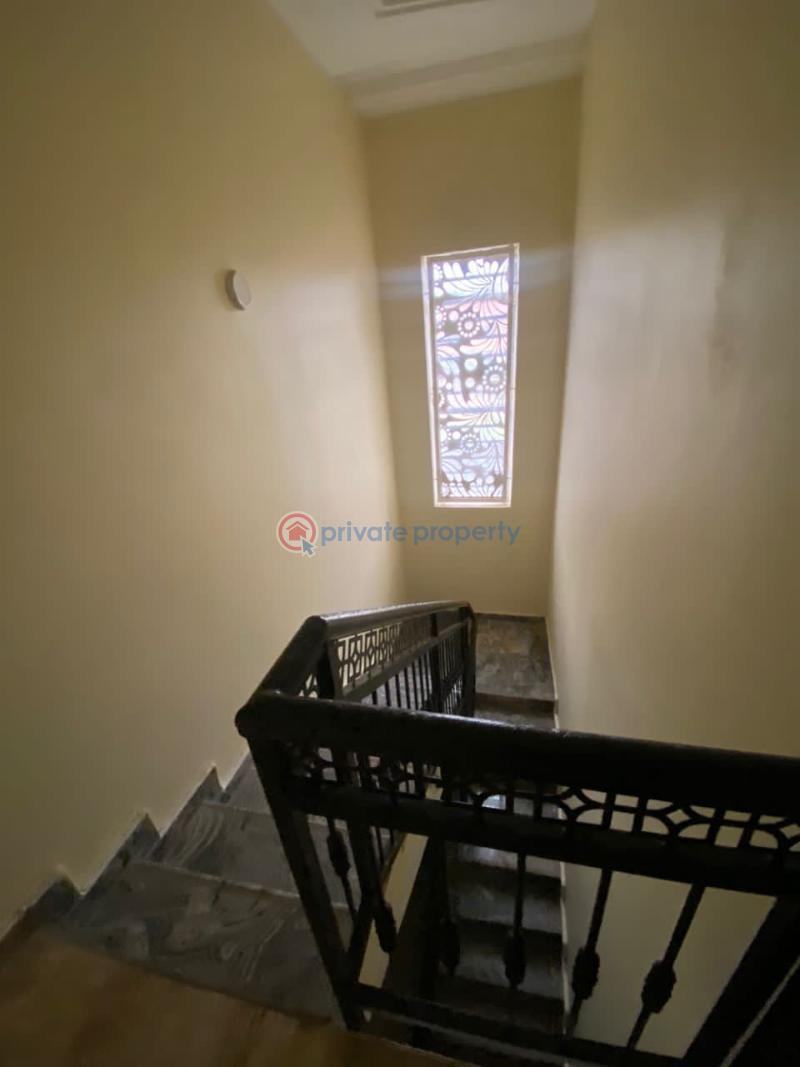 4 bedroom House For Rent Osanaye Crescent Ibadan Oyo - 3