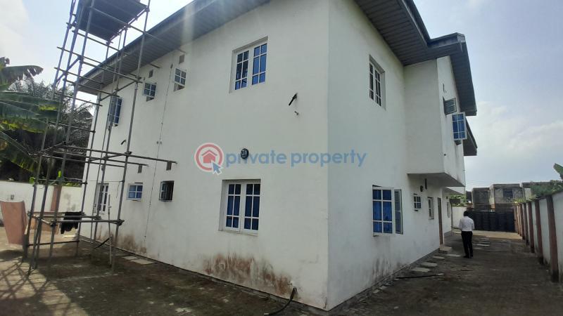 4 bedroom Semi detached Duplex For Sale Aiyetoro Eleko Ibeju-Lekki Lagos - 10