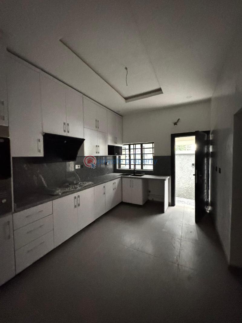 Newly built 4 bedroom terrace duplex - 4 4 bedroom Terraced Duplex For Sale Oniru Victoria Island Lagos - 4