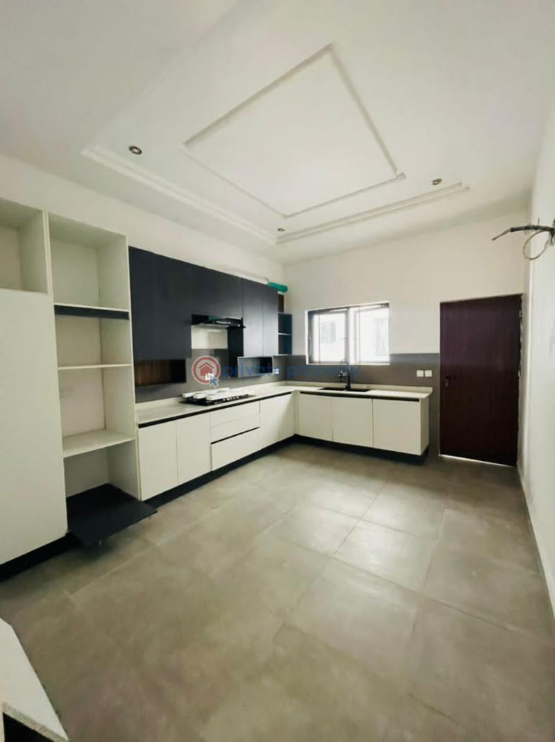 4 bedroom House For Rent Lekki Lagos - 4