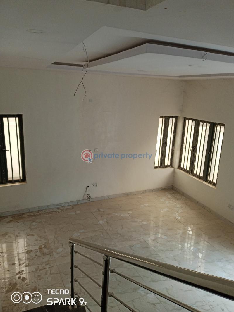 For rent 4 bedroom House River Valley Estate Berger Ikeja Lagos (PID