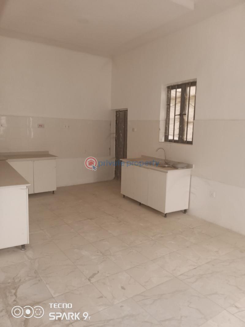 For rent 4 bedroom House River Valley Estate Berger Ikeja Lagos (PID