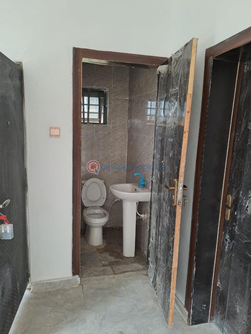 4 bedroom House For Sale An Estate In Agibdigbi Ikeja Lagos Ikeja Lagos - 4