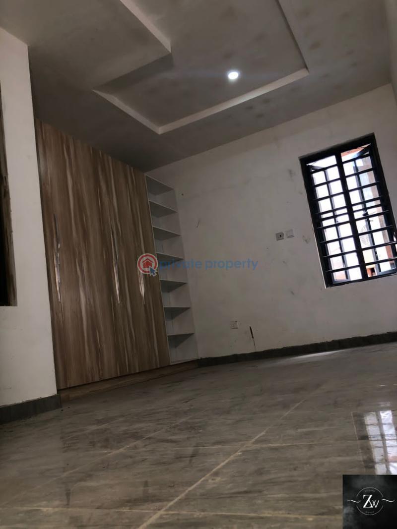 4 bedroom House For Sale Ogudu GRA Lagos - 5