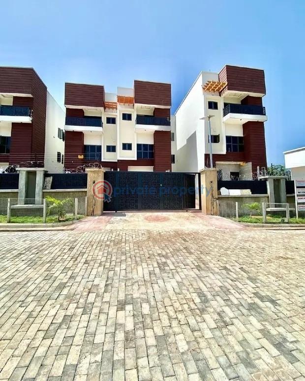 For sale 4 bedroom House Games Village, Kaura. Abuja Nigeria. Abuja
