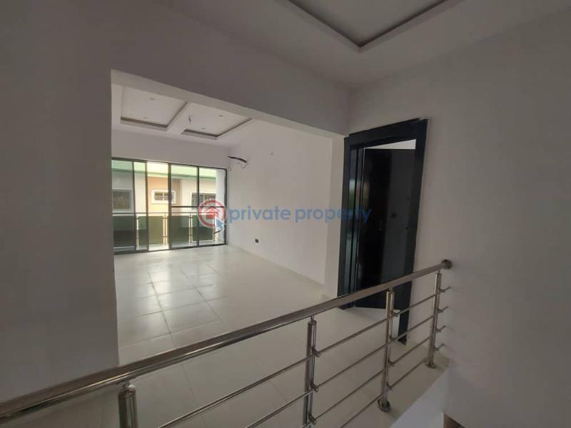 4 bedroom House For Sale Cvg Estate Lekki Lagos - 11