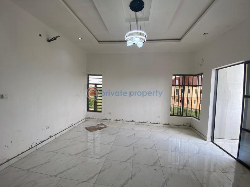 For sale 4 bedroom House Saphire Garden, By Green Spring School, Lekki